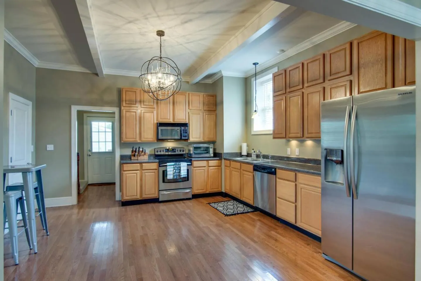 Holiday home Huge Home Walkable To Award Winning Bars And Restaurants Less Than 1 Mile To Downtown Nashville United States